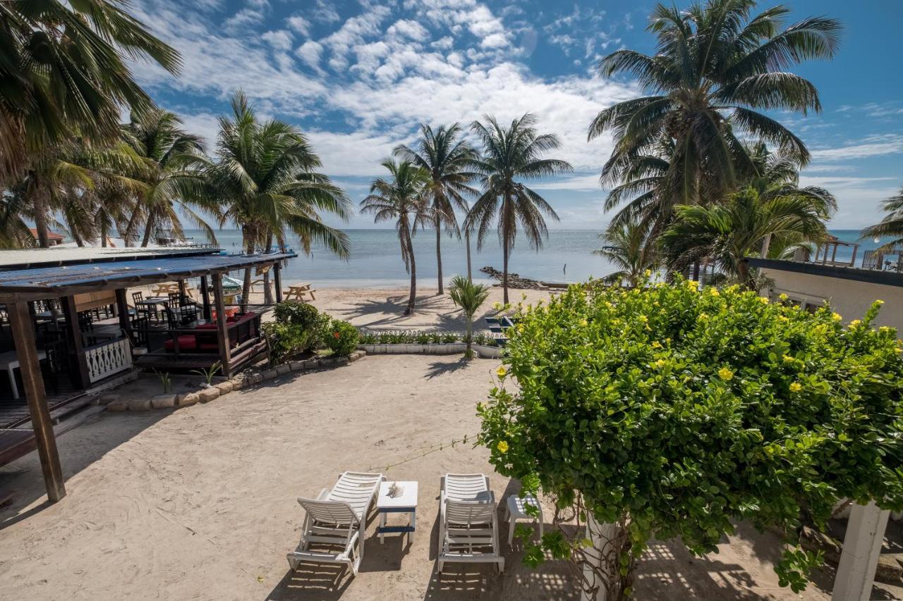 Holiday Hotel سان بيدرو المظهر الخارجي الصورة