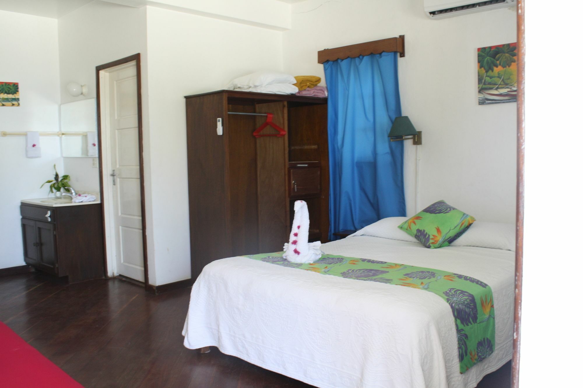 Holiday Hotel سان بيدرو المظهر الخارجي الصورة