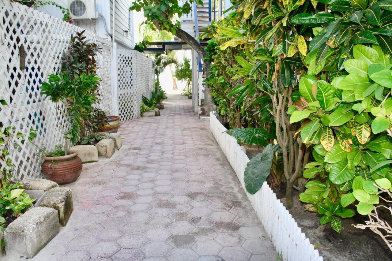 Holiday Hotel سان بيدرو المظهر الخارجي الصورة